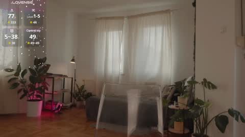 Xenia online show from 3, 2, 2025