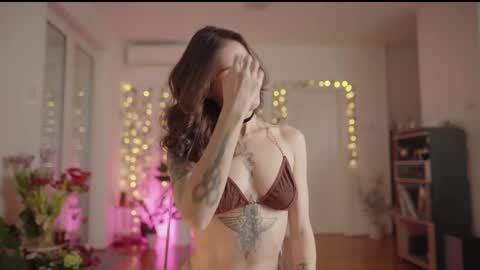 Xenia online show from 19, 2, 2025