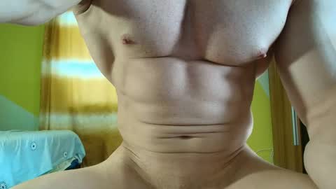 Snapshot of insanephisique chatting on 26, 11, 2025 insanephisique online show from 26, 11, 2025