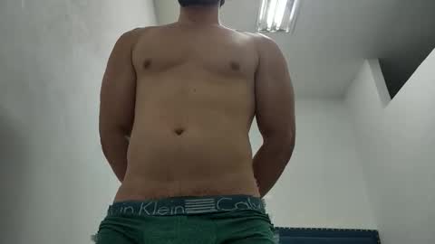 Snapshot of insistente chatting on 6, 1, 2026 INSTAGRAM camilodlx online show from 6, 1, 2026