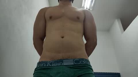 Snapshot of insistente chatting on 6, 1, 2026 INSTAGRAM camilodlx online show from 6, 1, 2026