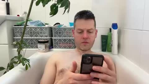 Snapshot of interestedhun chatting on 4, 3, 2025 InterestedHun online show from 4, 3, 2025