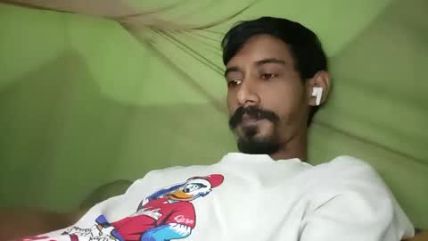 Snapshot of interne8famous chatting on 5, 11, 2025 interne8famous online show from 5, 11, 2025