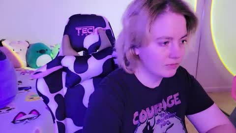 Faye online show from 19, 1, 2025