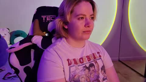 Faye online show from 27, 1, 2025