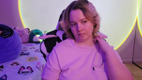 Faye online show from 27, 2, 2025