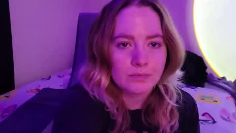 Faye online show from 30, 11, 2025