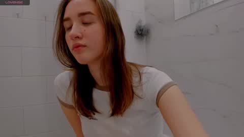 Snapshot of internetsexplorer chatting on 19, 2, 2025 Bernadette Join online show from 19, 2, 2025