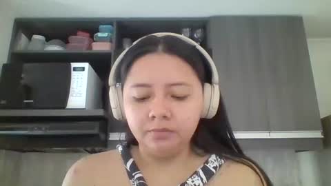 Snapshot of inthegreenway chatting on 7, 4, 2026 Iris 3 online show from 7, 4, 2026
