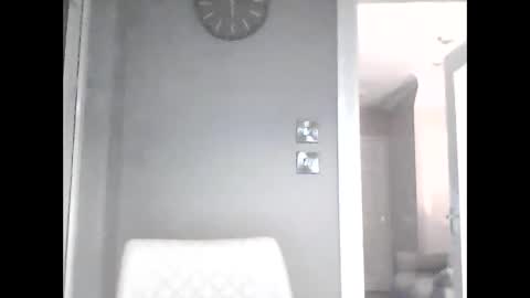 inthemood63 online show from 11, 1, 2025