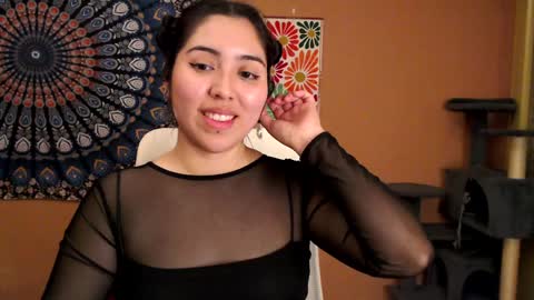 Snapshot of intimatetales chatting on 13, 1, 2025 Africa online show from 13, 1, 2025