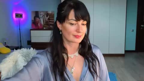 iracherrynow online show from 10, 11, 2025