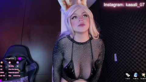 Snapshot of irinaa_scarlett chatting on 7, 1, 2025 Irinaa Scarlett online show from 7, 1, 2025