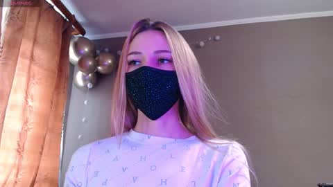 Lily online show from 4, 11, 2025