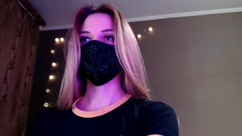 Lily online show from 14, 4, 2026