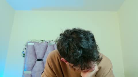 Iris online show from 23, 12, 2025