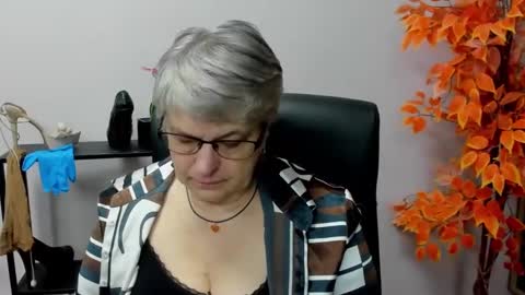 I R I S online show from 11, 12, 2024