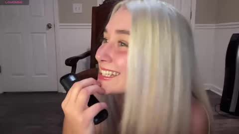 Irispink1 online show from 9, 10, 2025