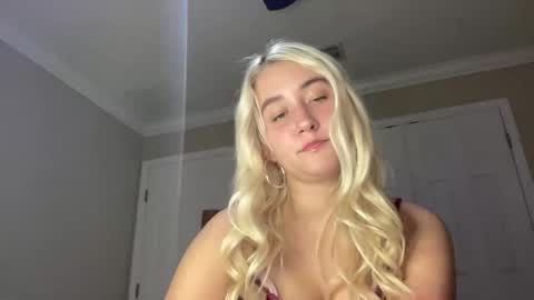 Irispink1 online show from 14, 12, 2025