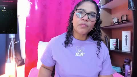 Snapshot of iriss_25 chatting on 9, 1, 2025 iris online show from 9, 1, 2025