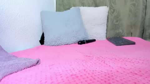 Snapshot of iriss_25 chatting on 23, 2, 2025 iris online show from 23, 2, 2025