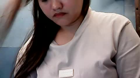 Snapshot of irisshinn chatting on 12, 7, 2026 irisshinn online show from 12, 7, 2026