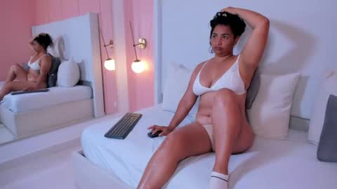 Snapshot of irlys_naia chatting on 3, 7, 2026 Irlys Naia online show from 3, 7, 2026