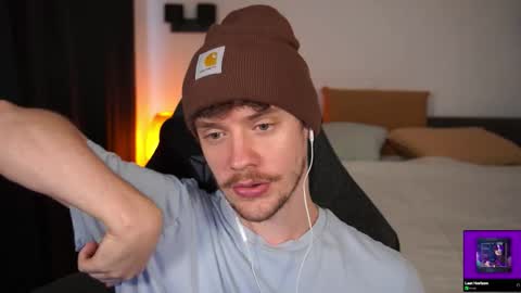 Snapshot of ironthud chatting on 22, 9, 2025 Sam online show from 22, 9, 2025