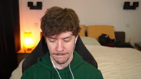 Snapshot of ironthud chatting on 5, 10, 2025 Sam online show from 5, 10, 2025