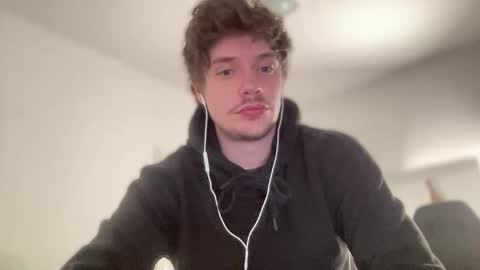 Snapshot of ironthud chatting on 13, 10, 2025 Sam online show from 13, 10, 2025