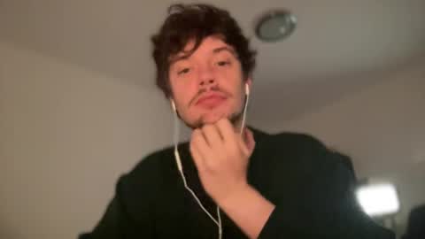 Snapshot of ironthud chatting on 17, 10, 2025 Sam online show from 17, 10, 2025