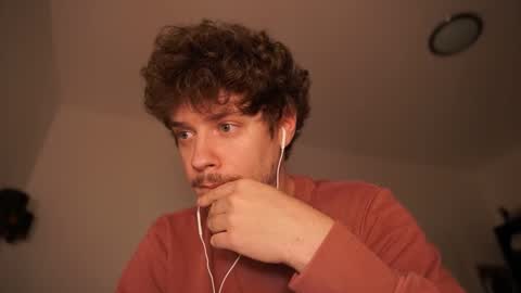 Snapshot of ironthud chatting on 19, 10, 2025 Sam online show from 19, 10, 2025