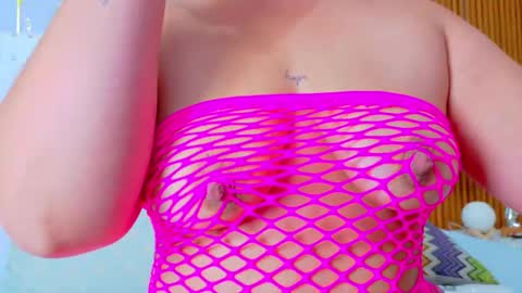 Snapshot of irresistiblemilf chatting on 13, 11, 2025 Sandy online show from 13, 11, 2025