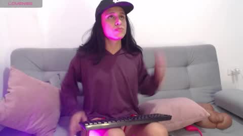 Isabella Hall online show from 6, 3, 2025