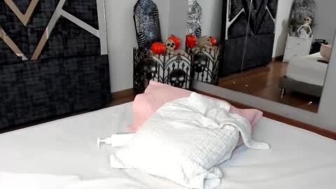 oIssaJonneso online show from 28, 10, 2025