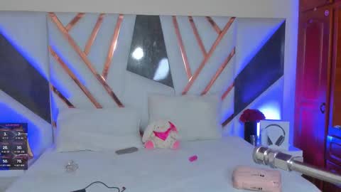 isa_kolins online show from 25, 2, 2026