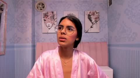    online show from 18, 1, 2025