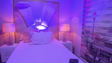    online show from 30, 10, 2025