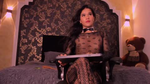 Snapshot of isa_little_star chatting on 27, 12, 2024 Isa online show from 27, 12, 2024