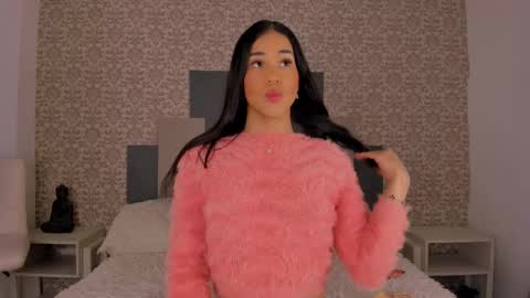 Snapshot of isa_little_star chatting on 18, 10, 2025 Isa online show from 18, 10, 2025