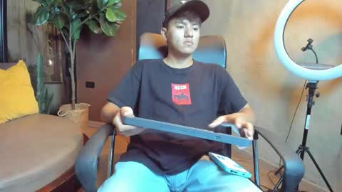 isaac_grimm online show from 5, 2, 2026