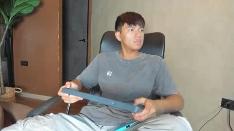 isaac_grimm online show from 6, 2, 2026