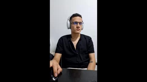 Isaac online show from 7, 3, 2026