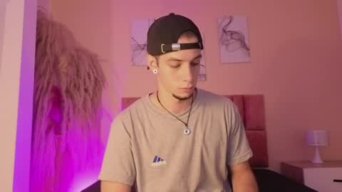 Snapshot of isaacblaze_ chatting on 16, 5, 2026 isaacblaze online show from 16, 5, 2026