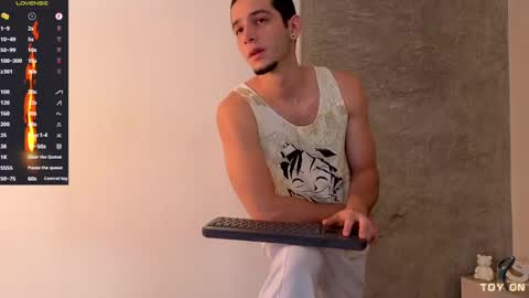 Snapshot of isaacblaze_ chatting on 6, 6, 2026 isaacblaze online show from 6, 6, 2026