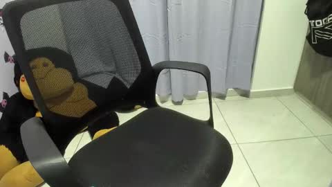 isaac online show from 26, 10, 2025