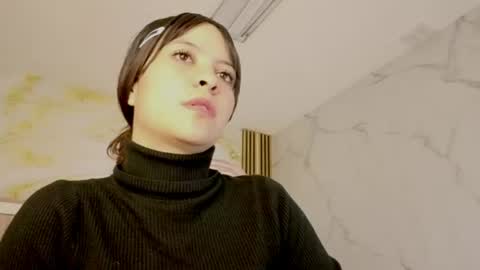 isabeau_s online show from 9, 7, 2026