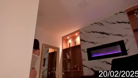 Isabel online show from 20, 2, 2025