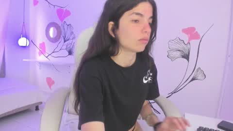 isabela_fiorelli online show from 28, 2, 2025