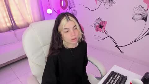 isabela_fiorelli online show from 28, 9, 2025